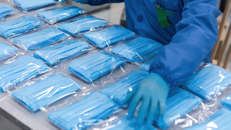 Cientistas do Técnico desenvolvem novo processo de esterilização de equipamentos de proteção individual