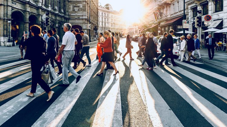 Como podemos criar cidades para andar mais a pé?