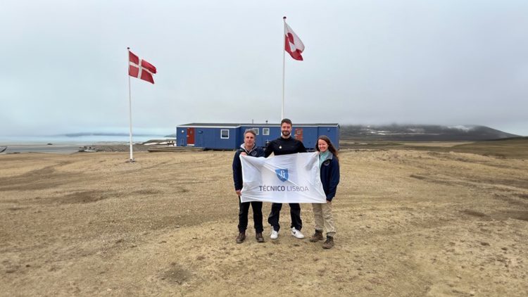 Técnico researchers travel to Greenland to study the effects of global warming on soil and water