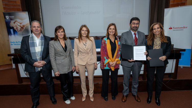 Parceria entre Técnico e Santander celebra dez anos