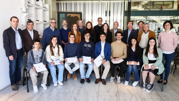 Oito estudantes do Técnico recebem bolsas ‘Bondalti e Fundação Amélia de Mello’