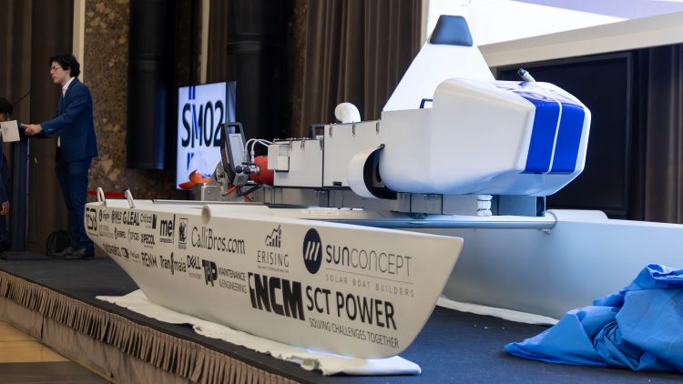 Técnico Solar Boat apresenta nova embarcação movida a hidrogénio