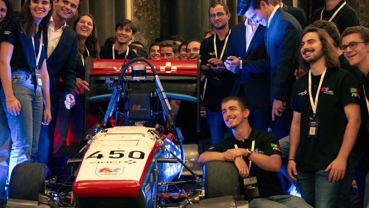 Técnico students present new 100% electric and autonomous Formula Student prototype