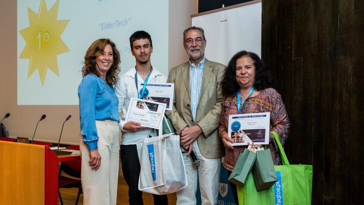 FAQtos Awards: Vilela Secondary School (Paredes) wins radio frequency project competition at Técnico