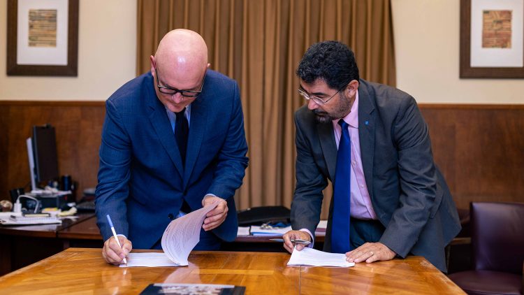 Técnico renova protocolo com British Council para atribuição de bolsas 