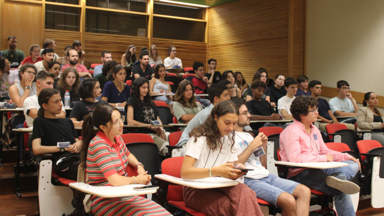 Escola de Verão de Astronomia do Técnico acolhe dezenas de estudantes do ensino secundário