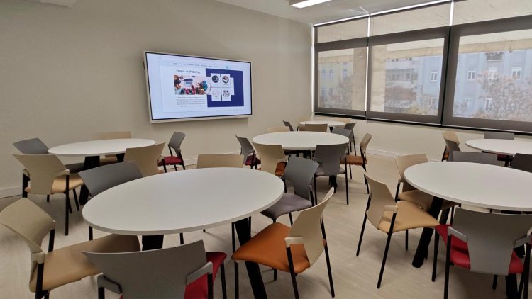 “Espaço +Física”– the new room will host tutoring and doubt-clearing sessions