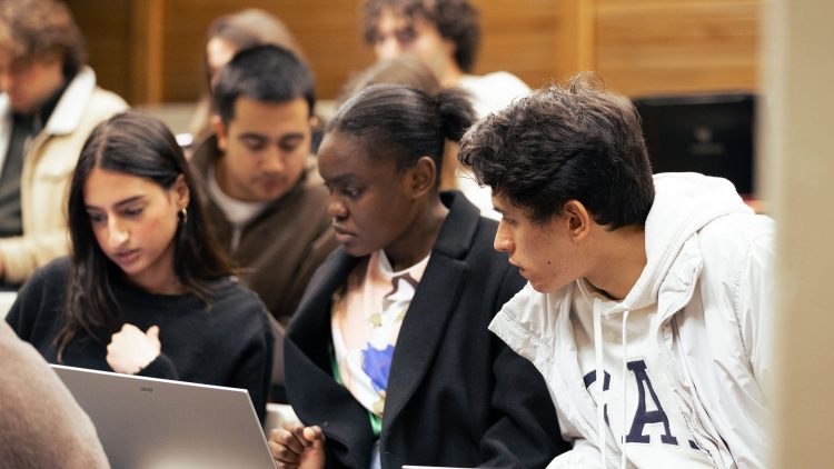 Candidaturas ao Ensino Superior:  1.ª Fase do Concurso Nacional de Acesso até 4 de agosto