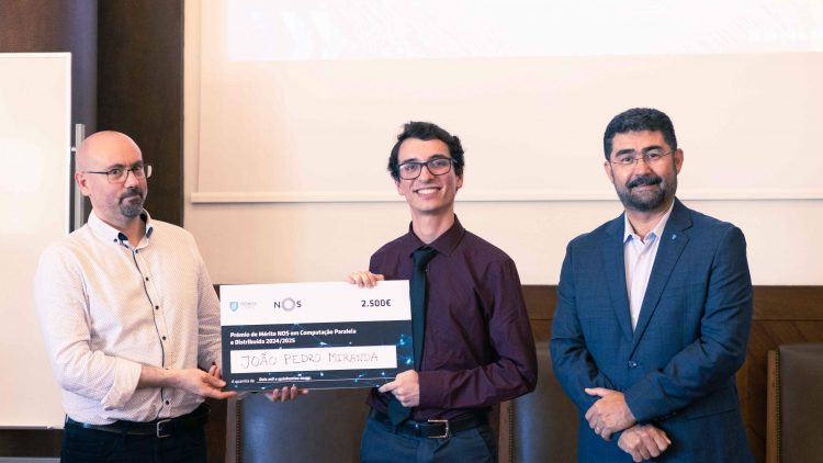 Prémio de Mérito NOS volta a destacar estudante do Técnico pelo trabalho em Computação Paralela e Distribuída