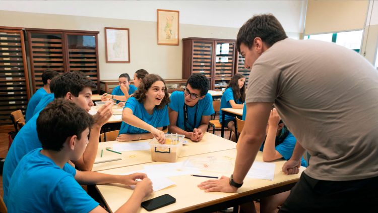 Verão na ULisboa 2025: Candidaturas abertas para Monitores de Grupo